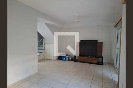Sala de casa de condomínio para alugar com 3 quartos, 120m² em Jardim Bom Retiro, Campinas