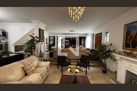 Sala de casa para alugar com 4 quartos, 580m² em Vila Homero Thon, Santo André
