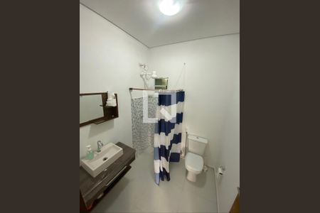 Banheiro de casa para alugar com 2 quartos, 130m² em Chácara do Remanso, Cotia