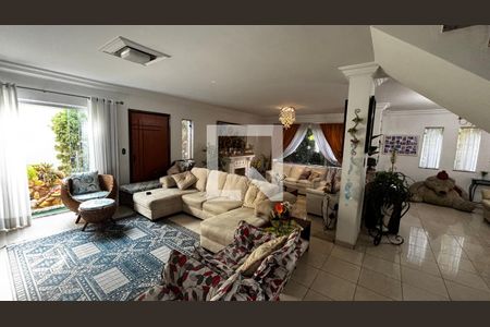 Sala de casa à venda com 4 quartos, 580m² em Vila Homero Thon, Santo André