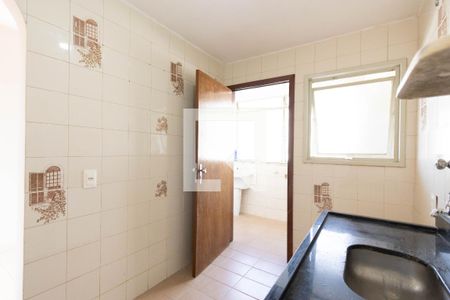 Cozinha de apartamento para alugar com 2 quartos, 88m² em Dom Cabral, Belo Horizonte