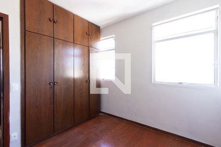 Quarto 2 de apartamento para alugar com 2 quartos, 88m² em Dom Cabral, Belo Horizonte