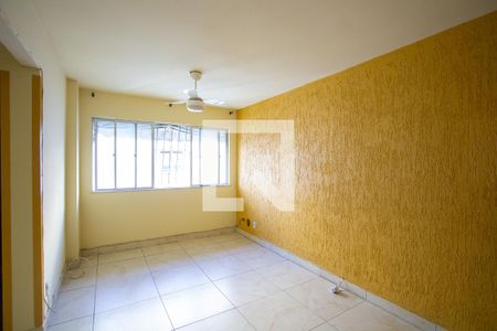 Sala de apartamento para alugar com 2 quartos, 71m² em Brasilândia, São Gonçalo