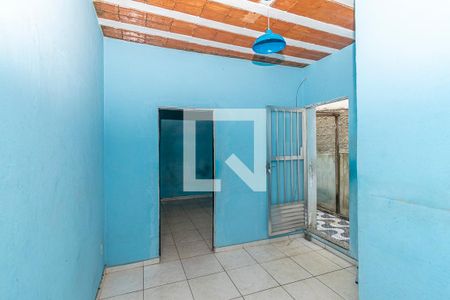 Sala de casa para alugar com 1 quarto, 50m² em Vigário Geral, Rio de Janeiro