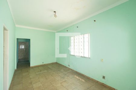 Sala de casa à venda com 3 quartos, 150m² em Campo Grande, Rio de Janeiro