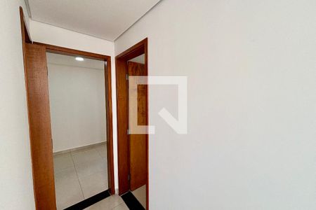 Corredor de apartamento à venda com 2 quartos, 40m² em Vila Matilde, São Paulo