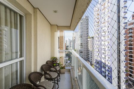 Varanda de apartamento à venda com 3 quartos, 142m² em Moema, São Paulo
