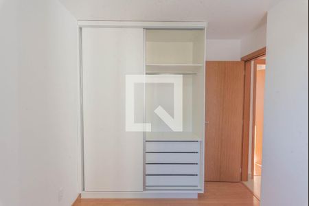 Quarto 1 de apartamento para alugar com 2 quartos, 43m² em Parque Industrial, Campinas