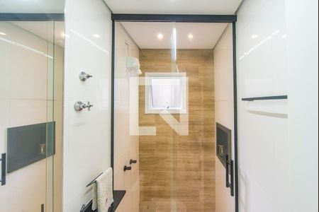 Banheiro  de apartamento à venda com 2 quartos, 63m² em Campestre, Santo André