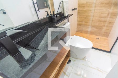 Banheiro  de apartamento à venda com 2 quartos, 63m² em Campestre, Santo André