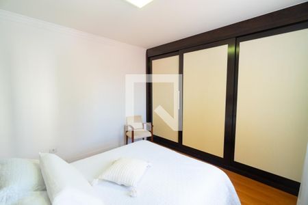 Suite de casa à venda com 3 quartos, 222m² em Vila Guarani, São Paulo