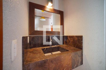 Espelho do Lavabo de casa para alugar com 3 quartos, 202m² em Pedra Branca, Palhoça