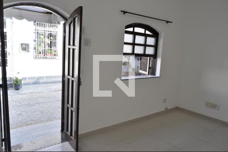 Sala de casa de condomínio à venda com 2 quartos, 62m² em Engenho de Dentro, Rio de Janeiro