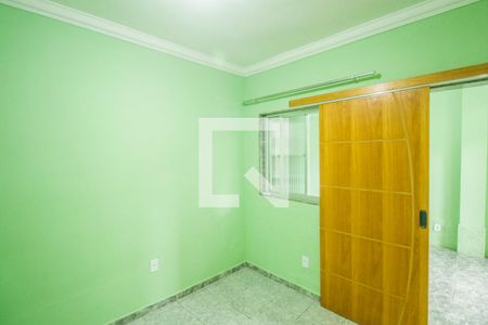 Quarto 2 de casa para alugar com 2 quartos, 100m² em Realengo, Rio de Janeiro