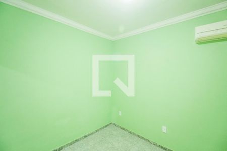 Quarto 2 de casa para alugar com 2 quartos, 100m² em Realengo, Rio de Janeiro