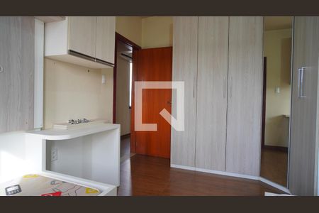 Quarto 1 de apartamento à venda com 2 quartos, 62m² em São João, Porto Alegre