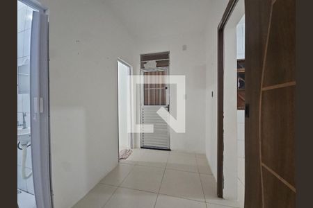 Corredor de casa para alugar com 3 quartos, 55m² em Boca do Rio, Salvador