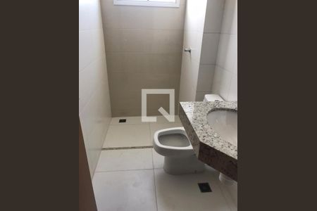 Banheiro social de apartamento à venda com 2 quartos, 64m² em Setor Leste Universitário, Goiânia