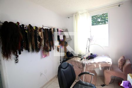 Quarto 1 de apartamento para alugar com 2 quartos, 1m² em Parque Colúmbia, Rio de Janeiro