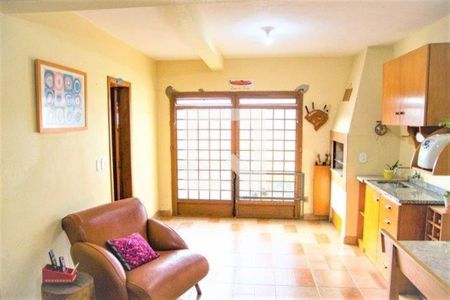 Casa à venda com 3 quartos, 220m² em Espírito Santo, Porto Alegre