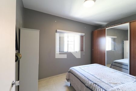 Quarto 1 de casa à venda com 2 quartos, 216m² em Vila Paulistana, São Paulo