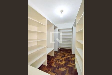 Casa à venda com 4 quartos, 240m² em Scharlau, São Leopoldo