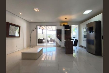 Casa à venda com 3 quartos, 209m² em Ipanema, Porto Alegre