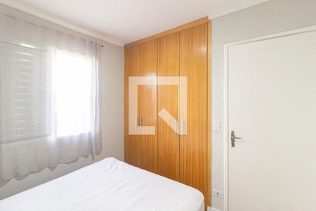 Quarto 1 de apartamento para alugar com 2 quartos, 50m² em Parque Jose Alexandre, Carapicuíba