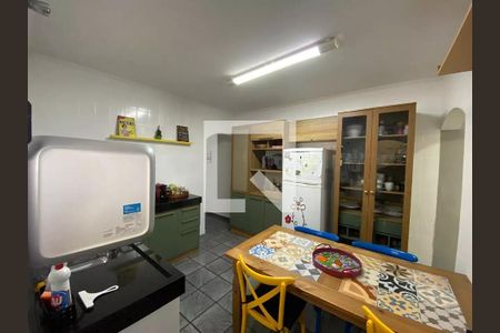 Cozinha de casa à venda com 3 quartos, 194m² em Parque Gerassi, Santo André