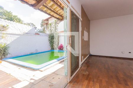Vista da Sala de casa para alugar com 4 quartos, 270m² em Jardim Guarapiranga, São Paulo
