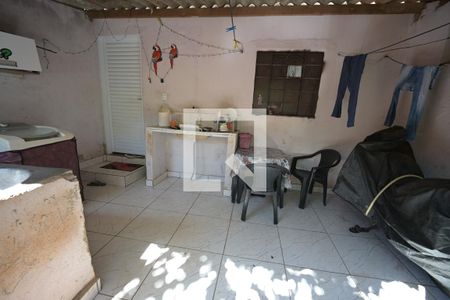 Casa à venda com 5 quartos, 54m² em Setor Grajaú, Goiânia
