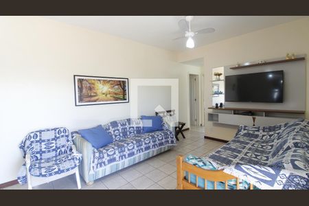 Sala de apartamento para alugar com 3 quartos, 109m² em Vila Nova, Cabo Frio
