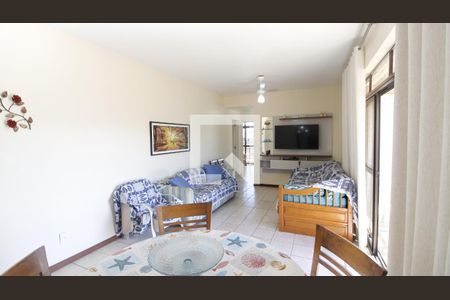 Sala de apartamento para alugar com 3 quartos, 109m² em Vila Nova, Cabo Frio