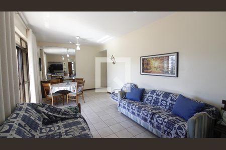 Sala de apartamento para alugar com 3 quartos, 109m² em Vila Nova, Cabo Frio