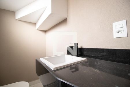 Lavabo de casa de condomínio à venda com 3 quartos, 139m² em Uberaba, Curitiba