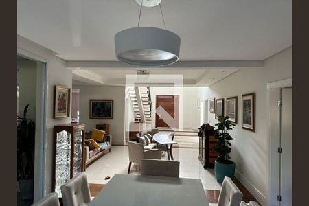 Casa à venda com 4 quartos, 460m² em Tamboré, Santana de Parnaíba