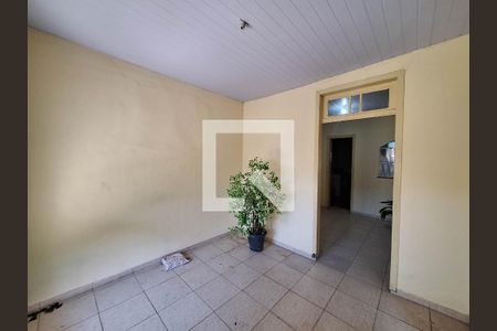 Sala de casa de condomínio para alugar com 3 quartos, 60m² em Santa Rosa, Niterói