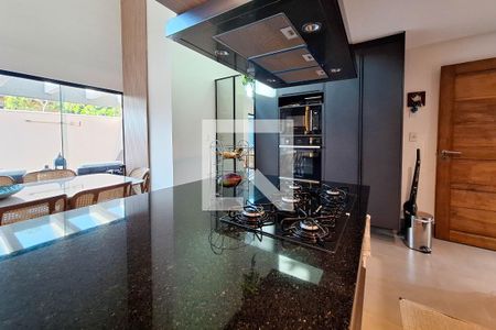 Cozinha de casa para alugar com 3 quartos, 192m² em Itaipu, Niterói