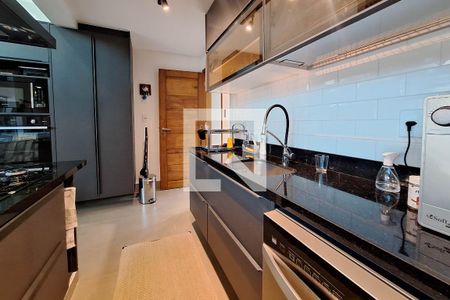 Cozinha de casa para alugar com 3 quartos, 192m² em Itaipu, Niterói