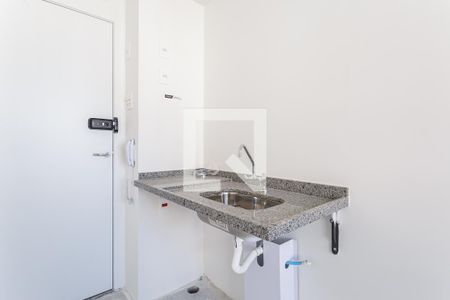 Sala/Cozinha de apartamento à venda com 1 quarto, 24m² em Vila Nova Conceição, São Paulo