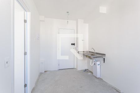 Sala/Cozinha de apartamento à venda com 1 quarto, 24m² em Vila Nova Conceição, São Paulo
