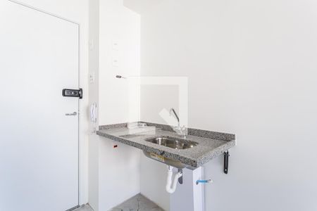 Sala/Cozinha de apartamento à venda com 1 quarto, 24m² em Vila Nova Conceição, São Paulo