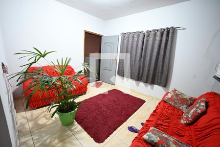 Casa à venda com 3 quartos, 100m² em Residencial Forteville, Goiânia