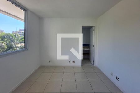 Suíte 1 de apartamento à venda com 3 quartos, 190m² em Itacoatiara, Niterói