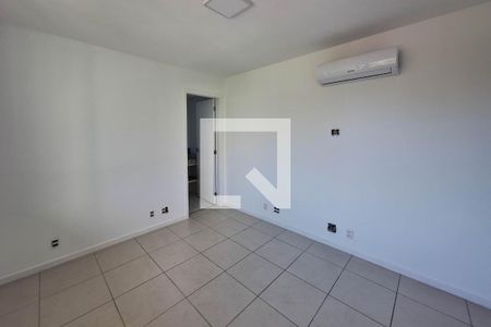 Suíte 1 de apartamento à venda com 3 quartos, 190m² em Itacoatiara, Niterói