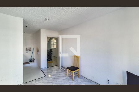 Sala de apartamento para alugar com 2 quartos, 40m² em Brás de Pina, Rio de Janeiro