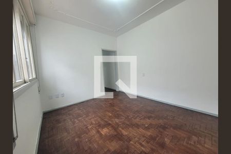 Quarto de apartamento para alugar com 3 quartos, 90m² em Moinhos de Vento, Porto Alegre