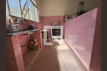 Casa à venda com 3 quartos, 360m² em Alvorada, Contagem
