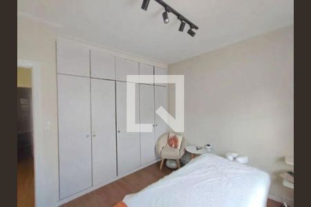 Casa à venda com 3 quartos, 114m² em Campo Belo, São Paulo