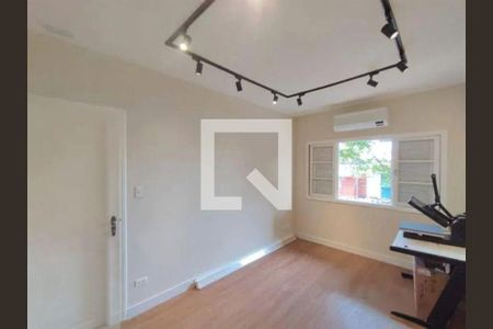 Casa à venda com 3 quartos, 114m² em Campo Belo, São Paulo